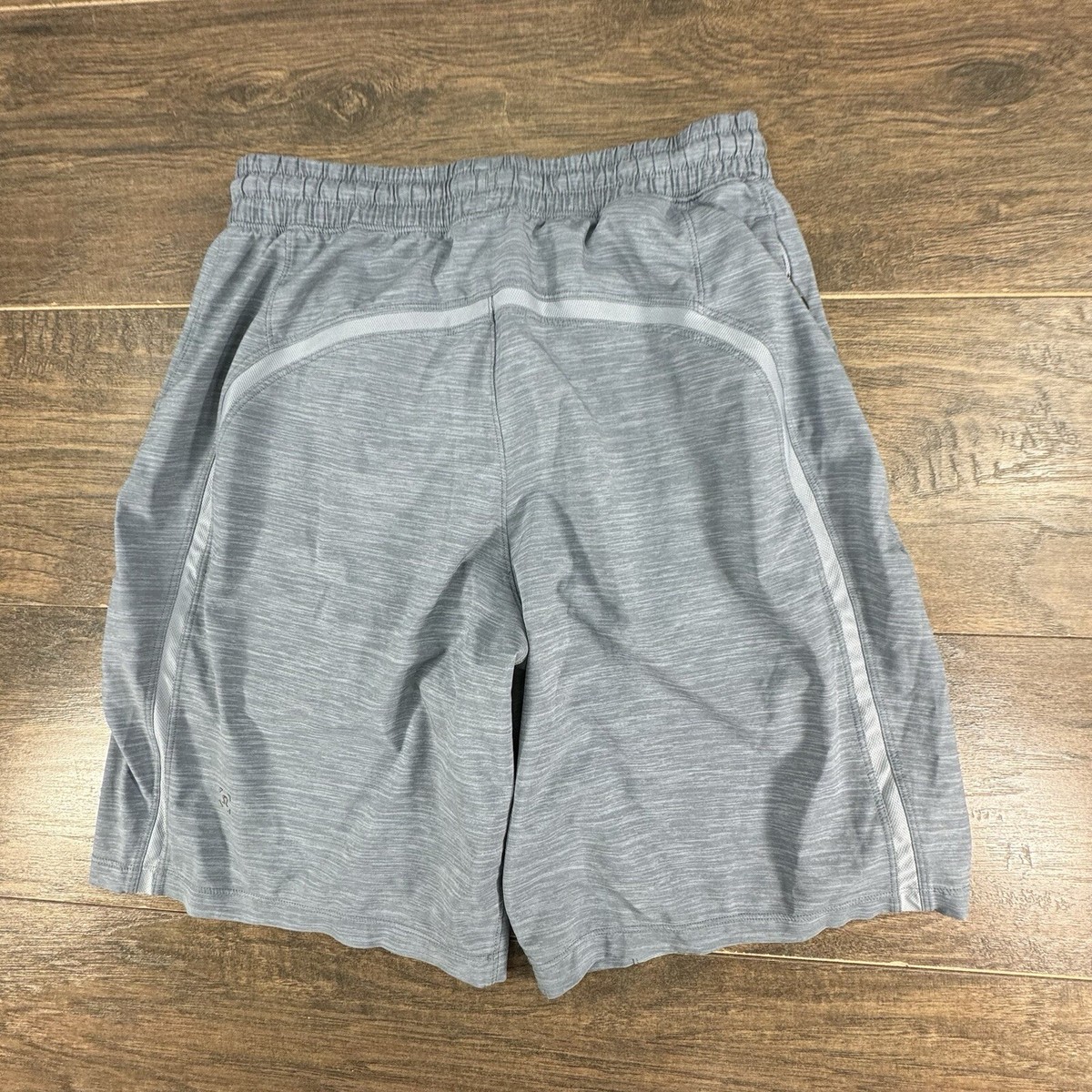 Lululemon Shorts Mens Small Heather Gray 9” Unlined Pace Breaker