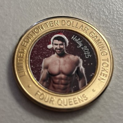 Four Queens Casino Santa Helper 2025 $10 .999 Silver Strike Token Red Cap