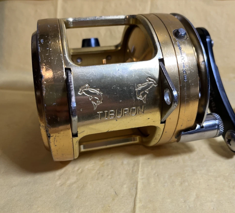 Penn International 50T 2 Speed Cal's w/ Tiburon Frame & T-Bar MK II Handle - Image 2 of 4