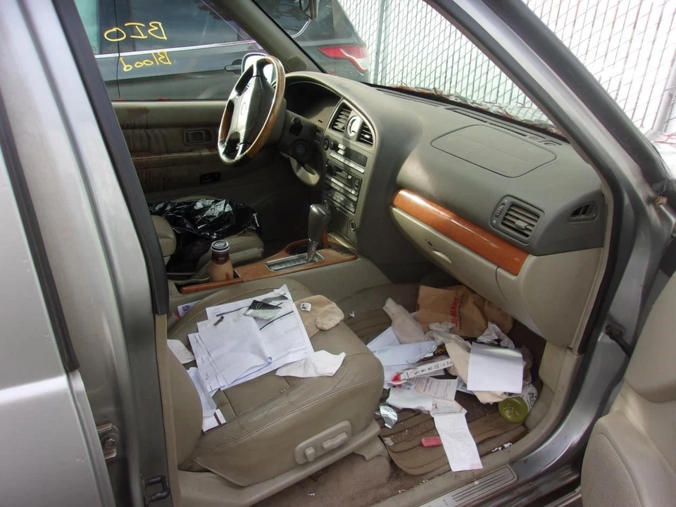 QX4 2001 Door Trim Panel Rear 31279784 Foto 4 de 4