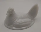 Vintage  4" Hen On Nest White Milk Glass Replacement TOP ONLY