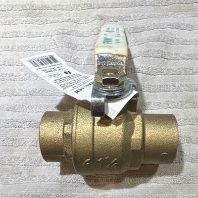 FNW 1-1/4 in Brass Ball Valve Manual Low Lead 600 WOG Full Port FNWX411CH