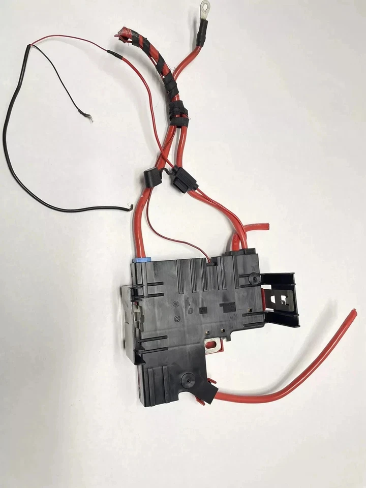 ✅ Caja de fusibles de distribución de energía trasera batería 10-17 OEM BMW F01 F06 F07 F10 M5 M6 Foto 3 de 4