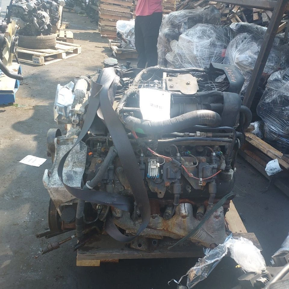 Engine 5.3L VIN 0 8th Digit Opt Lmg Fits 10-14 SUBURBAN 1500 176K MILES 314925 - Image 3 of 4