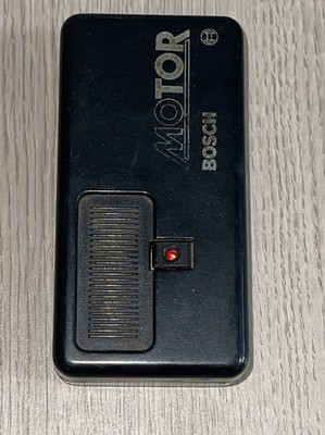 Bosch Handsender Fernbedienung Garagentor BOSCH MOTOR Mod 1A3531-1  8 787 025 04