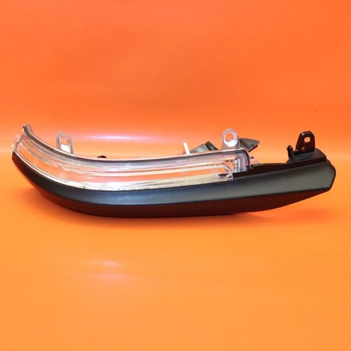 BMW M2 MIRROR COVER LOWER TURN SIGNAL RIGHT PASSENGER 2016-2021 63137280772 OEM