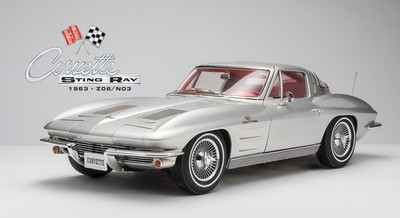 Agora Models 1963 Chevrolet Corvette Sting Ray 1/8 Scale Full Kit.
