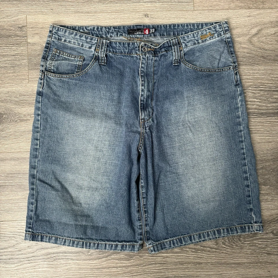 Shorts jeans vintage Y2K Baggy Quiksilver tamanho 38 - Imagem 2 de 4