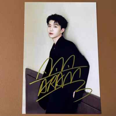 Fan Chengcheng Autographed Signature Photos Gift 6-inch Poster Sent To Friends