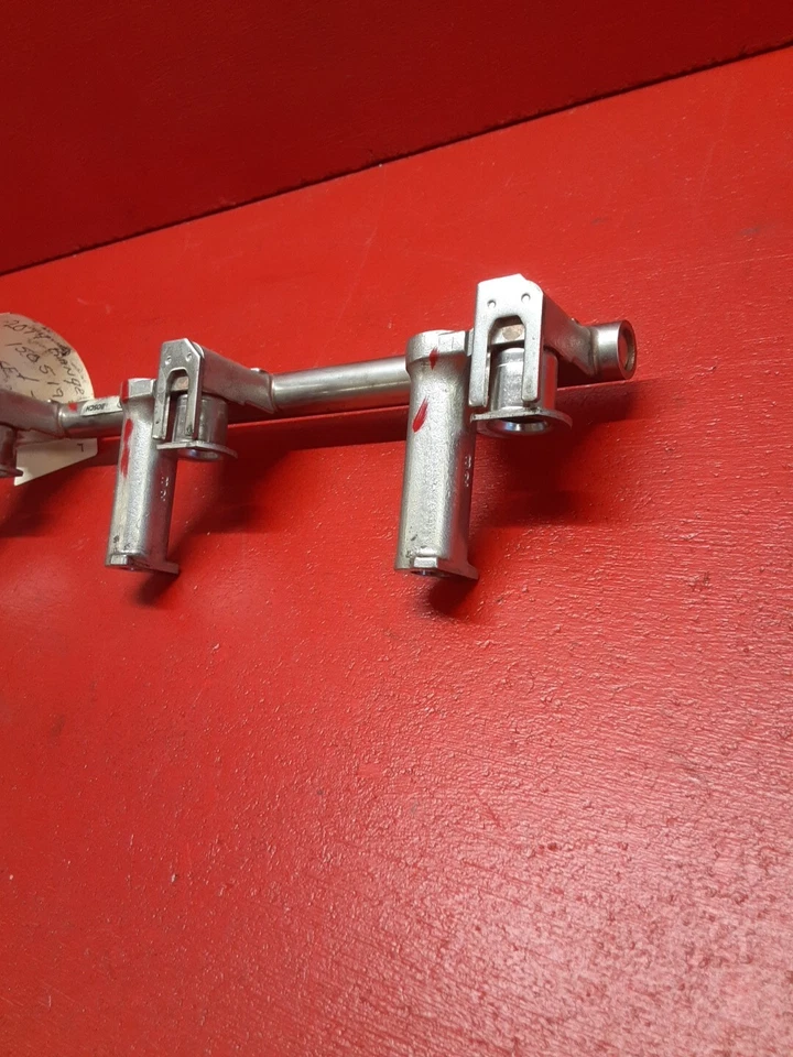 2012- 2022 Land Rover Range Rover Left Fuel Rail Unit DW93-9G802-AA - Image 4 of 4