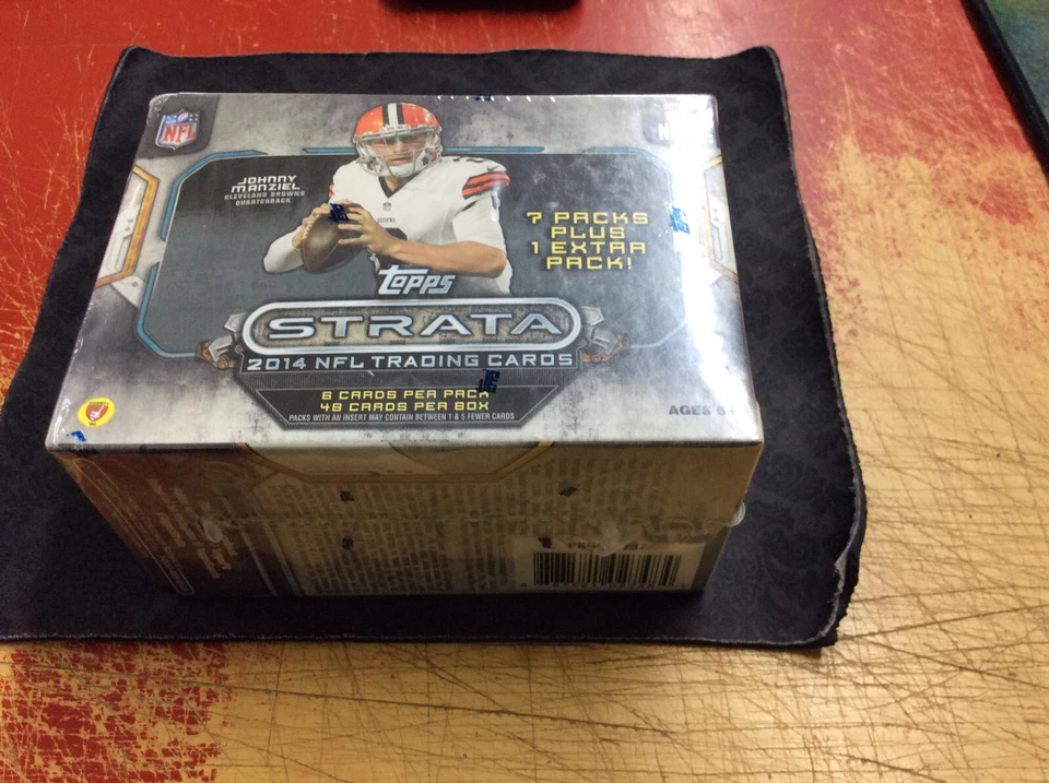 NEW 2014 Topps STRATA Football Blaster Box - Image 2 of 3