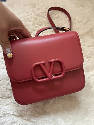 【関税&送料込み】Valentino Garavani Pink Leather Vsling T s-l400.jpg