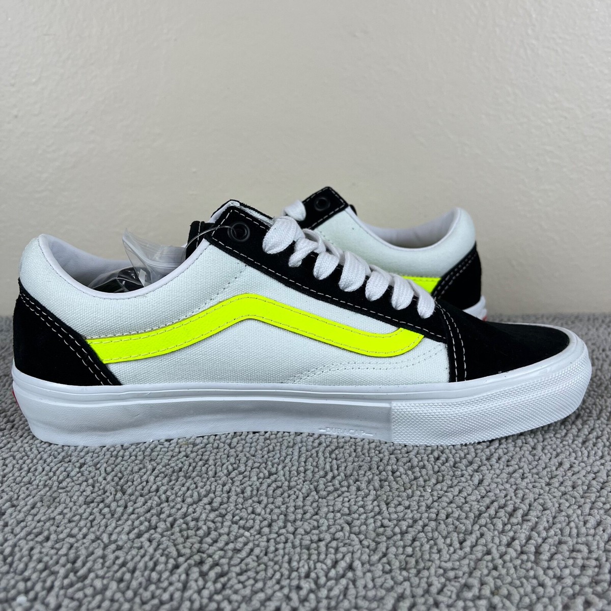 s-l1200.jpg s-l1200.jpg