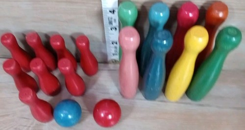 12 Vintage Wooden Skittles Toy Pins Bowling 6 in. tall with 3 balls - Picture 4 of 14