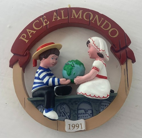 Vtg 1991 Hallmark Ornament Peace on Earth Italy - Picture 2 of 4