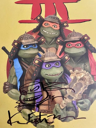 TMNT III NECA Samurai Paquete de 4 Figuras FIRMADAS Eastman SDCC 2023 SELLADO VHS Caja 7" - Imagen 2 de 4