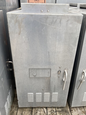 Small Ethernet electronics cabinet, with cooling and lighting