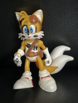 RARE Tomy Takara's Miles ''Tails'' Sonic the Hedgehog 2.5'' Articulated Figure