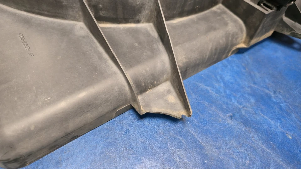 FORD MUSTANG 2005-2014 RADIADOR ELÉCTRICO VENTILADORES DE REFRIGERACIÓN MOTOR MONTAJE OEM Foto 4 de 4