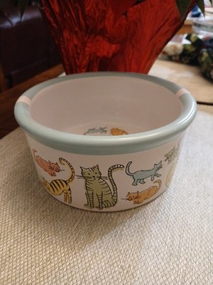 Whimsical Harmony Ceramic Cat Bowl Dish Creative Cat Town 3 Cup Capacity 6'' X 3''