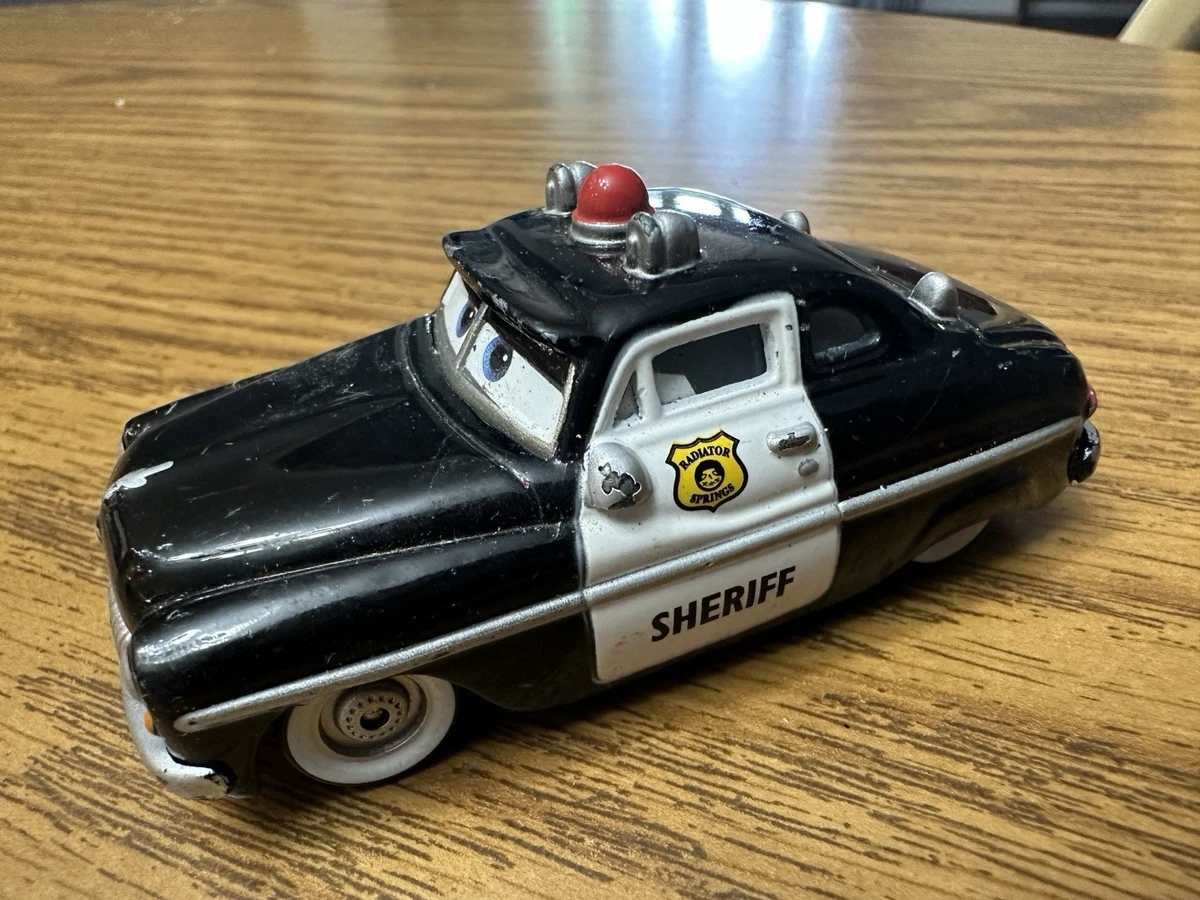Preços baixos em Mattel Disney Pixar Cars Polícia Veículos de