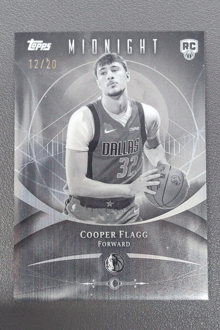 2025-26 Topps Midnight Cooper Flagg Rookie RC Equinox /20 #61 Mavericks