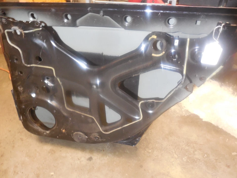 Carcasa de puerta trasera derecha pasajero negra AUDI A6 Quattro 2005-2011 panel de carrocería Foto 3 de 4