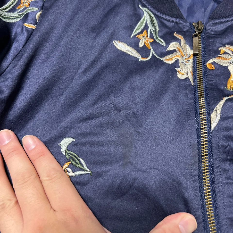 Chaqueta Aqua Mujer Grande Azul Marino Bordada Floral Bomber Satén Chaqueta Corta Foto 2 de 4