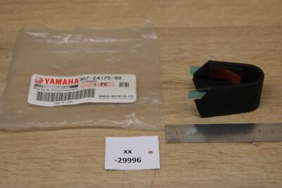 Yamaha 3D7-24175-00 Spacer NOS NEU genuine xx29996 | eBay