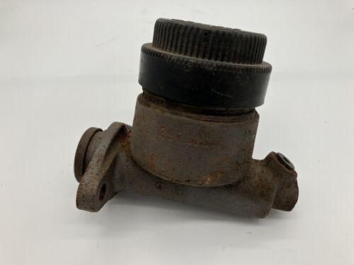 61-66 Ford F250 63-64 Studebaker 8E Champ Master Cylinder 29780C - Picture 1 of 5
