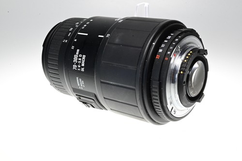 Sigma AF 70-300mm f4-5.6 D DL Macro Lens Nikon #G817 - Picture 4 of 6