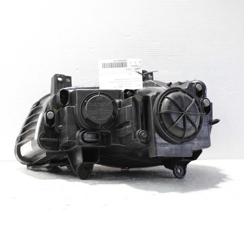 2015-2016 Chrysler 300 Right Passenger Side Headlight OEM - Picture 14 of 16