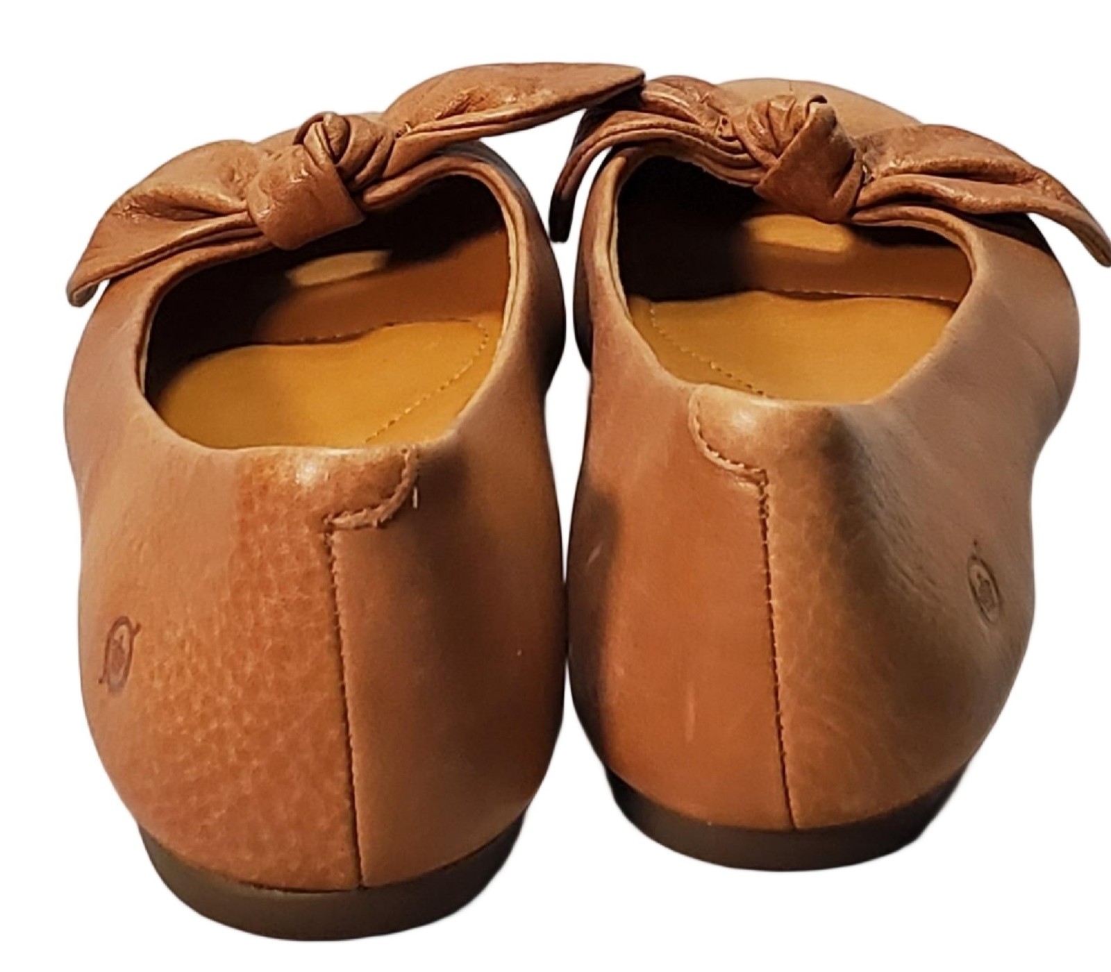 Born Handcrafted Footwear Woman’s Flat Shoes Brown Leather Size 7 M