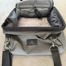 Top Paw Gray Polyester 13 X 11 X 4 Small Pet Car Seat (pre-owned)