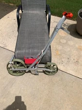 Earthway 1001-B Precision Garden Seeder - Includes 6-Seed Plates- Mint condition
