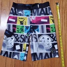 Kids maui and sons shorts Size L 14/16