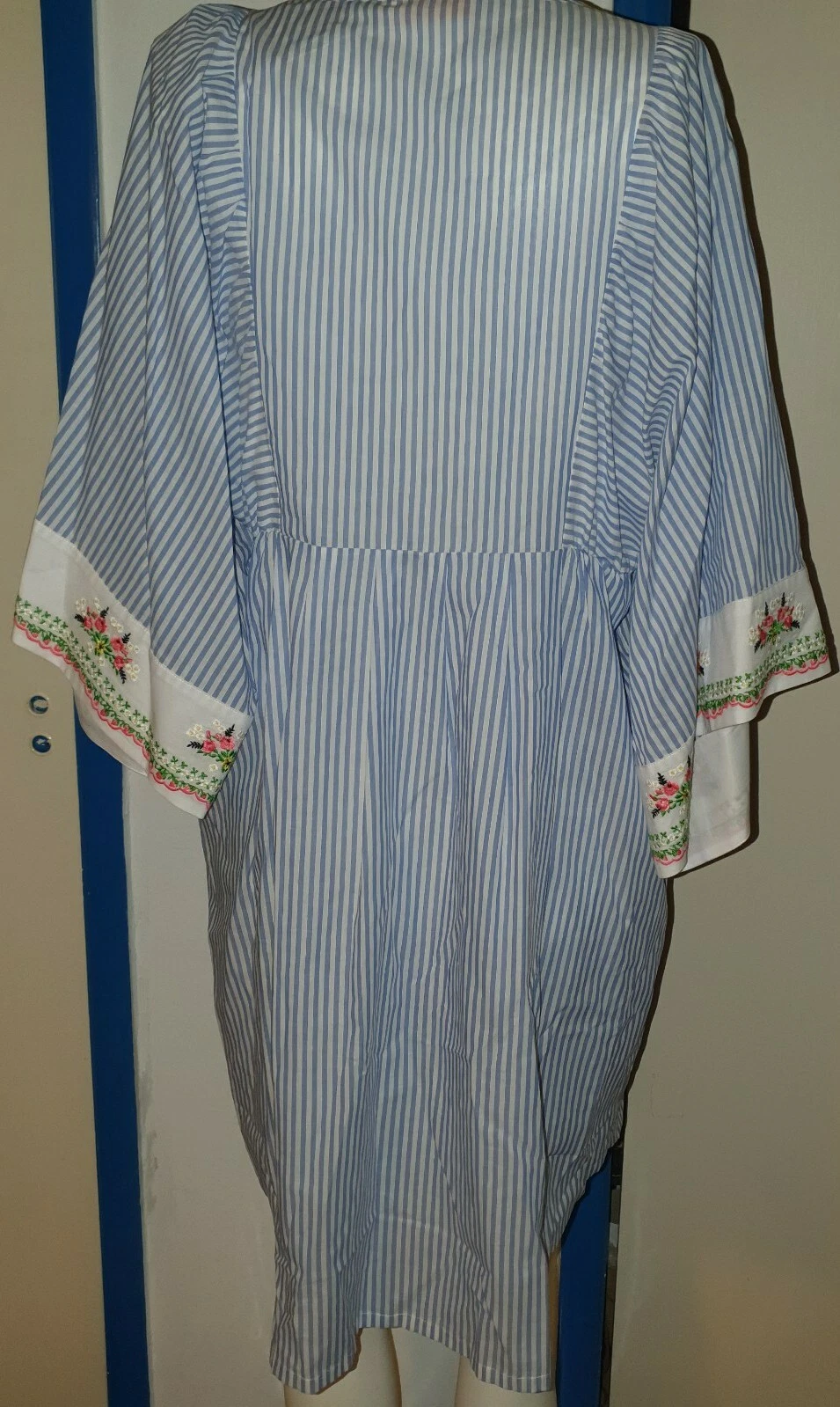 Tory Burch tunica da spiaggia ricamata M copricostume da bagno 6 8 spiaggia righe caftano nuova con etichette