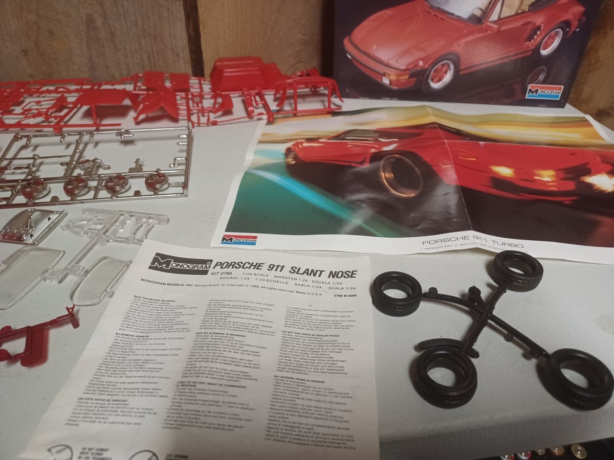 自動車 Monogram Porsche 911 Slant Nose 1/24 Monogram Exotic Car Series Porsche 911 Slant Nose 1/24 Scale