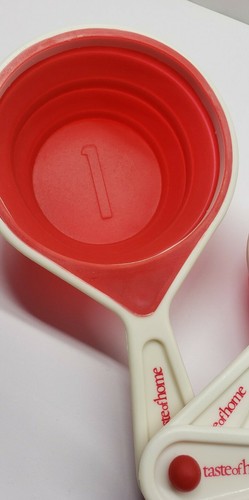 Taste of Home Collapsible Measuring Cup Set Bonus 3 Pc Color Red ¼ ~ ⅓ ~ 1 Cup - Picture 3 of 12