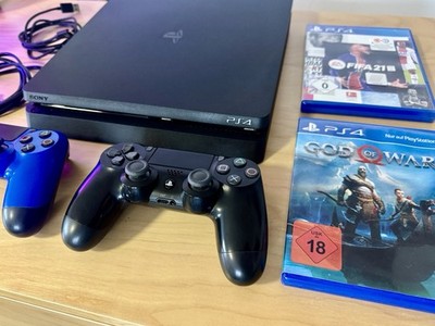 Sony PlayStation 4 Slim 1 TB   gepflegten Zustand  2 Controller + 2 Spiele