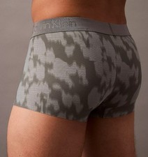    NWT S, M, L, XL Calvin Klein Men's Black Print LOW RISE TRUNK Underwear