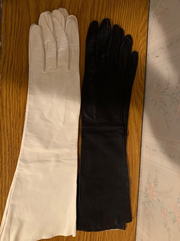 LEATHER OPERA GLOVES (2)pr  6-1/2 Weinberger & Townes