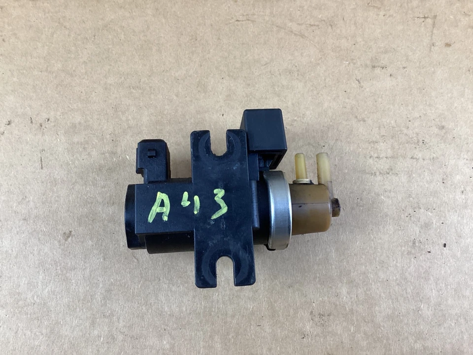 Electroválvula de refuerzo de presión turbo BMW 740i F01 2010-2015 7595375 OEM Foto 2 de 4