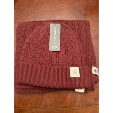NWT Wantable Cable Knit Beanie and Scarf Set Burgundy Wine Wool Blend