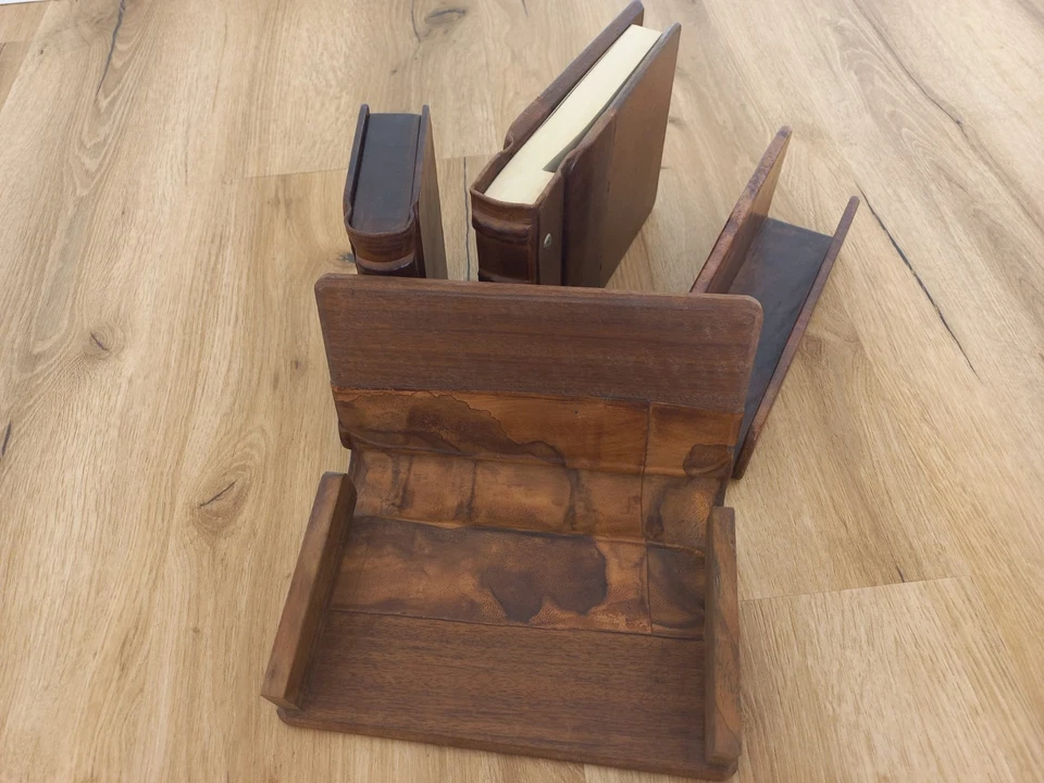 Arte Medici Leder-Set – Handarbeit Ganzleder – Buchhüllen & Notizbuch | Unikate! - Bild 4 von 4