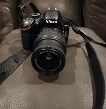Nikon D3200 24.2MP DSLR Black w/ AF-S DX 18-55mm VR Lens, Bag, Strap