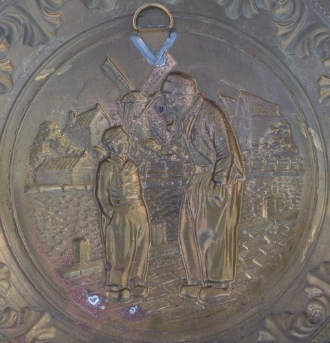 Brass repousse Wall Plaques plates England Lombard C&A LTD vintage lot pair - Picture 7 of 11