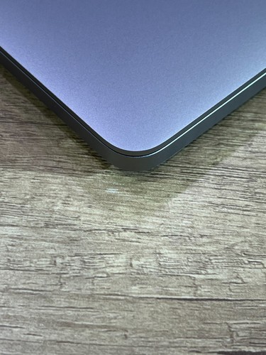 Apple MacBook Pro 16" 2019 - Core i7 - 9750H / 16GB / 512GB SSD GRIS - Photo 4/11