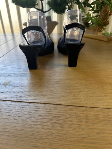 Mootsies Größe 10 Perlen Stylist Satin Slingback Heels bestickt Stern Design - Bild 6 von 9