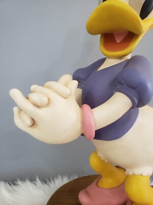 デイジーダック　置物　レア RARE LARGE Daisy Duck vintage 90's statue store display big fig